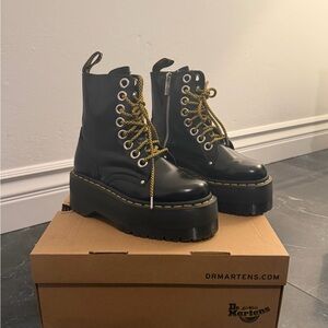 Dr. Martens Jadon Max Women’s Platform Boots